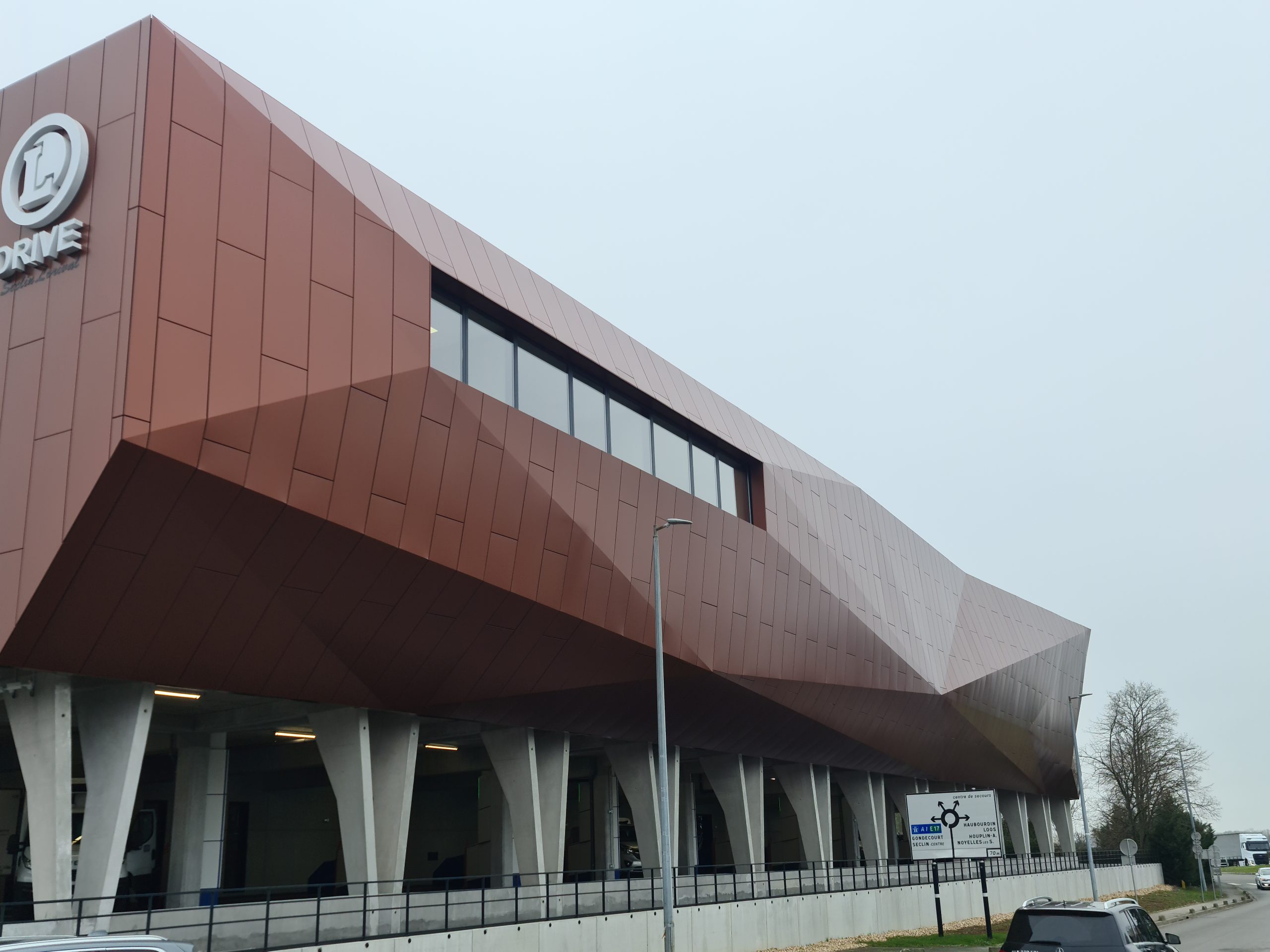La façade en diamant, après habillage